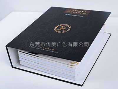 鉚釘產(chǎn)品樣品冊(cè)外觀